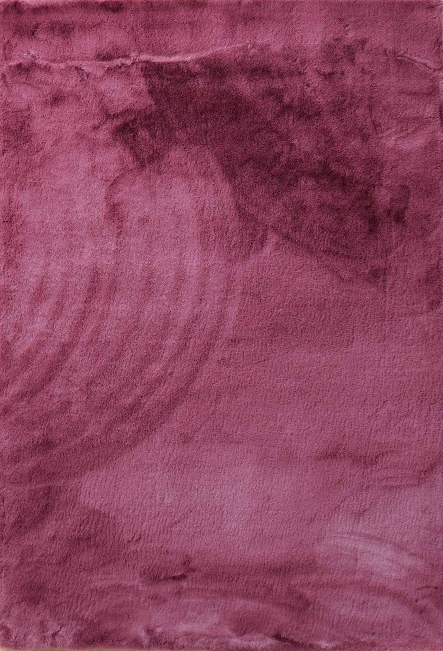 Quiana 70cm x 140cm Super Soft Micro Fibre Rug - Ruby