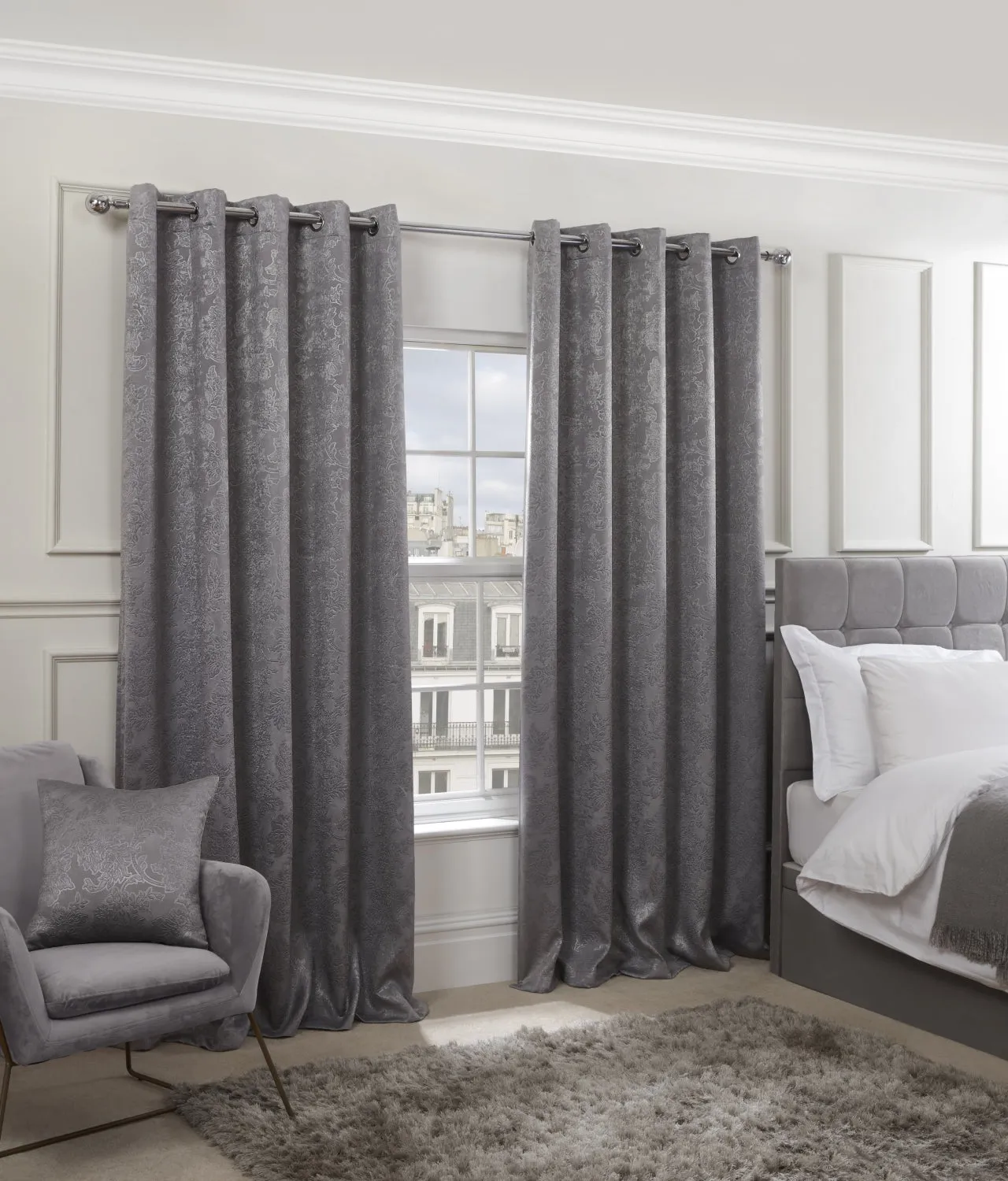 Regency - Elegant Woven Thermal Blackout Eyelet Curtains in Silver