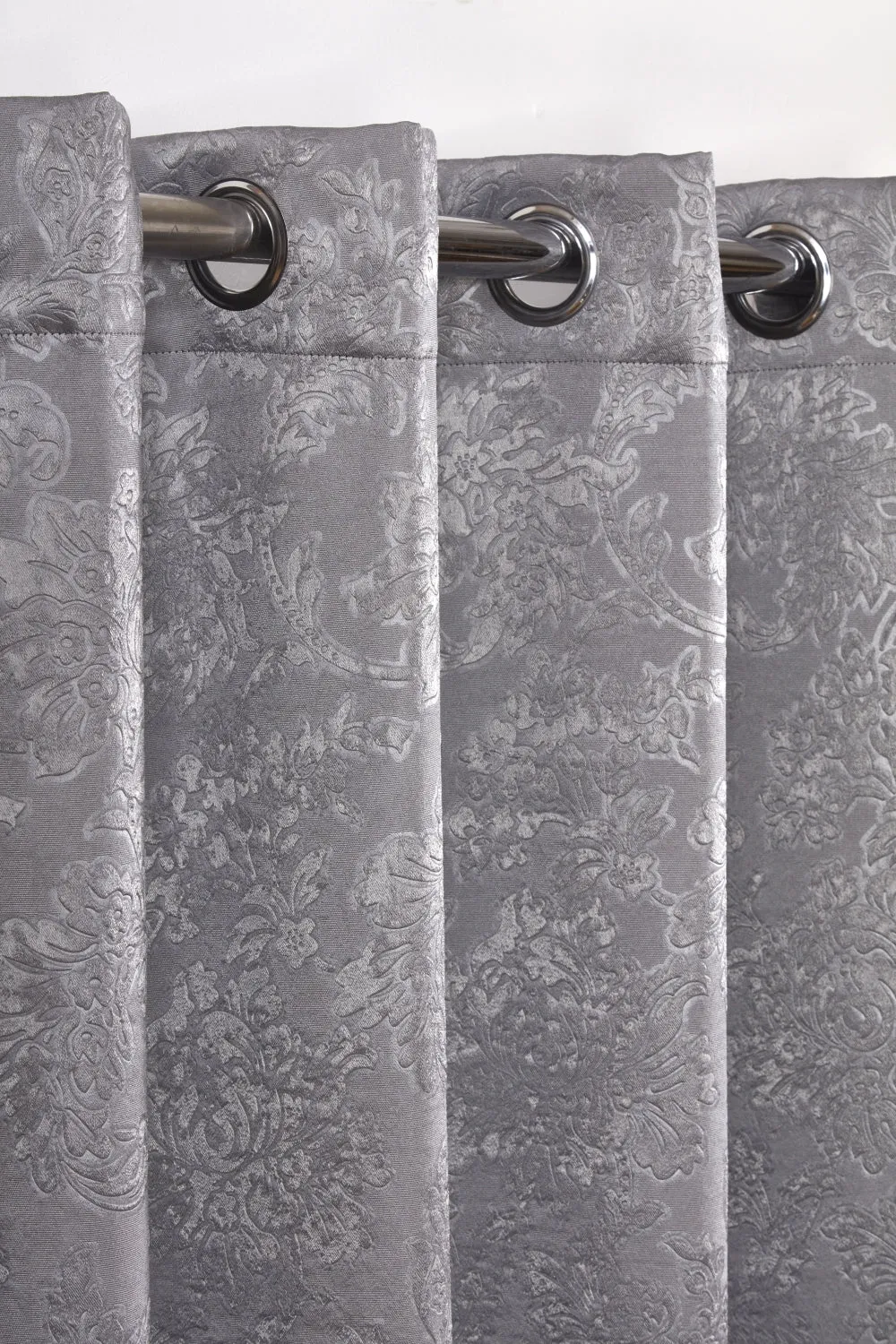 Regency - Elegant Woven Thermal Blackout Eyelet Curtains in Silver